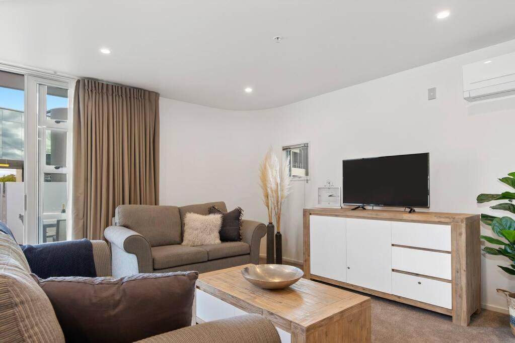 Waimahana - Luxury By The Lake Lac Lac Taupo Extérieur photo