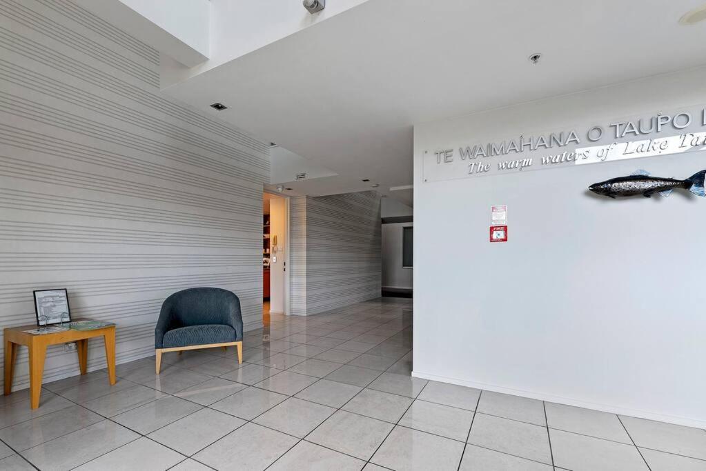 Waimahana - Luxury By The Lake Lac Lac Taupo Extérieur photo